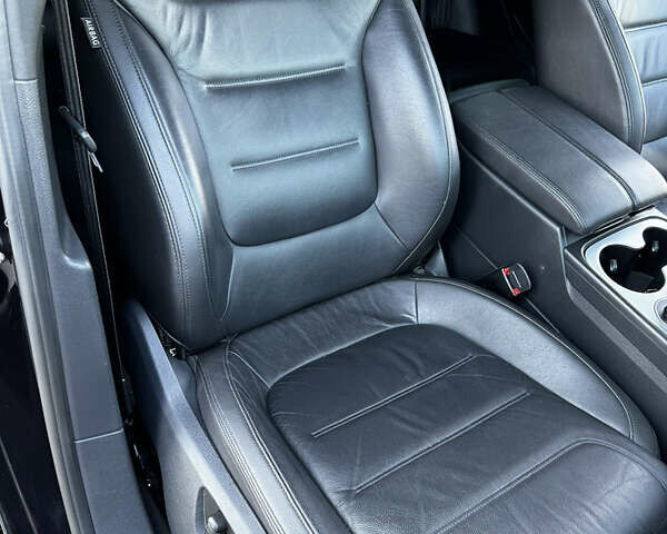 Черный Фольксваген Туарег, объемом двигателя 2.97 л и пробегом 202 тыс. км за 30000 $, фото 51 на Automoto.ua