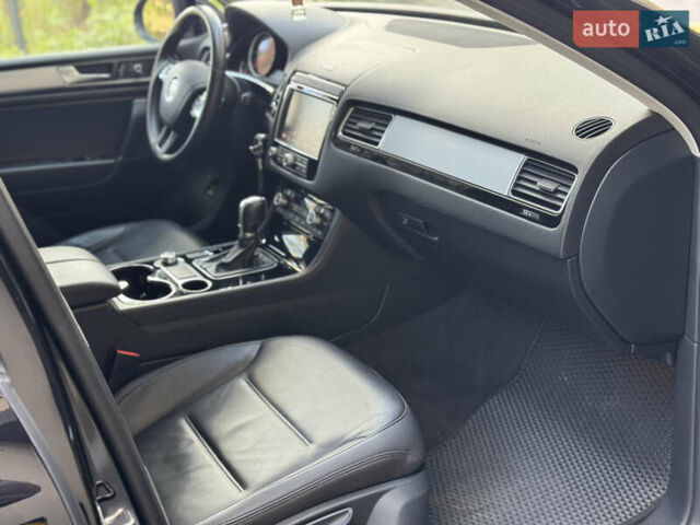 Чорний Фольксваген Туарег, об'ємом двигуна 2.97 л та пробігом 194 тис. км за 22499 $, фото 50 на Automoto.ua