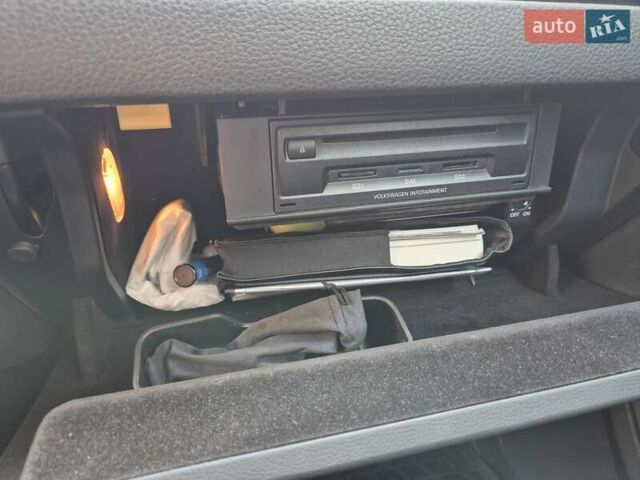 Черный Фольксваген Туарег, объемом двигателя 3 л и пробегом 263 тыс. км за 29000 $, фото 18 на Automoto.ua
