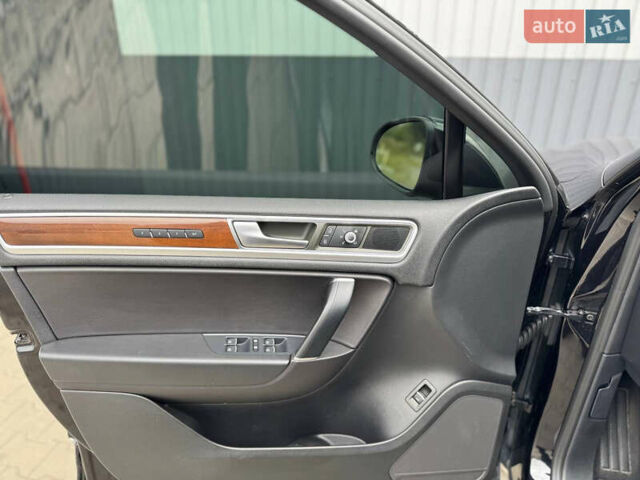 Черный Фольксваген Туарег, объемом двигателя 3.6 л и пробегом 219 тыс. км за 16999 $, фото 13 на Automoto.ua