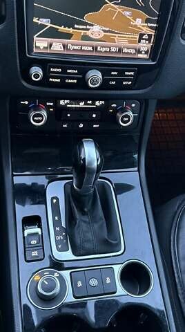 Черный Фольксваген Туарег, объемом двигателя 2.97 л и пробегом 285 тыс. км за 23500 $, фото 33 на Automoto.ua