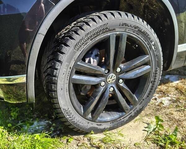 Чорний Фольксваген Туарег, об'ємом двигуна 2.97 л та пробігом 189 тис. км за 31500 $, фото 15 на Automoto.ua