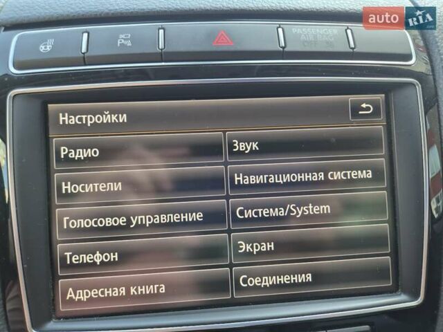 Черный Фольксваген Туарег, объемом двигателя 3 л и пробегом 263 тыс. км за 29000 $, фото 36 на Automoto.ua