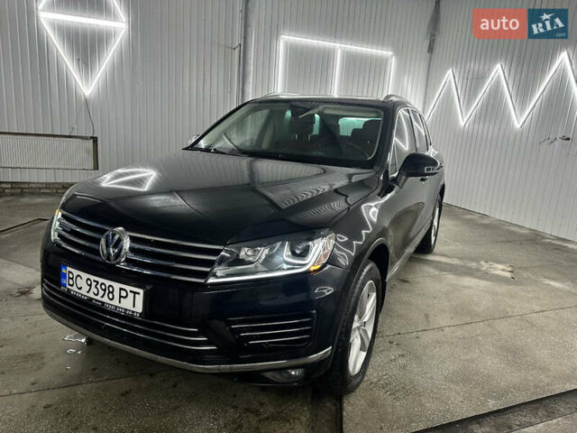 Черный Фольксваген Туарег, объемом двигателя 3 л и пробегом 56 тыс. км за 27000 $, фото 3 на Automoto.ua