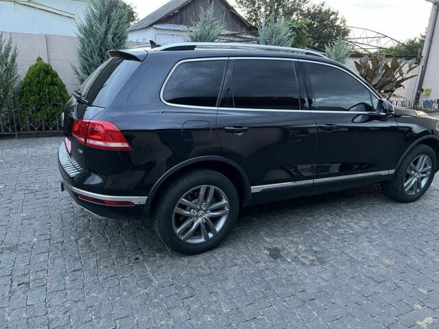 Черный Фольксваген Туарег, объемом двигателя 3 л и пробегом 213 тыс. км за 22500 $, фото 3 на Automoto.ua