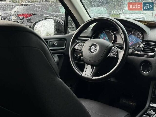 Черный Фольксваген Туарег, объемом двигателя 3.6 л и пробегом 220 тыс. км за 16900 $, фото 57 на Automoto.ua