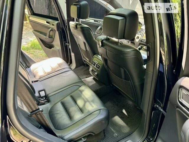 Чорний Фольксваген Туарег, об'ємом двигуна 2.97 л та пробігом 130 тис. км за 33000 $, фото 15 на Automoto.ua