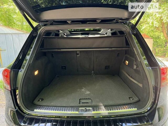 Чорний Фольксваген Туарег, об'ємом двигуна 2.97 л та пробігом 130 тис. км за 33000 $, фото 21 на Automoto.ua