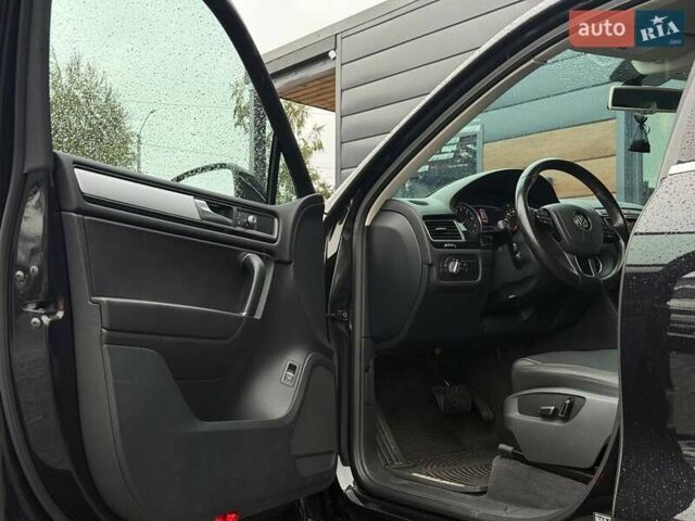 Черный Фольксваген Туарег, объемом двигателя 3.6 л и пробегом 220 тыс. км за 16900 $, фото 20 на Automoto.ua
