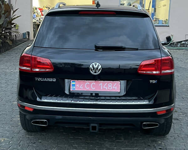 Черный Фольксваген Туарег, объемом двигателя 3 л и пробегом 213 тыс. км за 22500 $, фото 3 на Automoto.ua