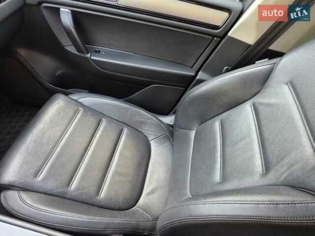 Черный Фольксваген Туарег, объемом двигателя 3 л и пробегом 263 тыс. км за 29000 $, фото 21 на Automoto.ua