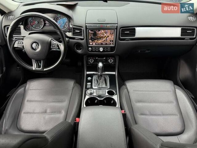 Черный Фольксваген Туарег, объемом двигателя 3.6 л и пробегом 220 тыс. км за 16900 $, фото 56 на Automoto.ua
