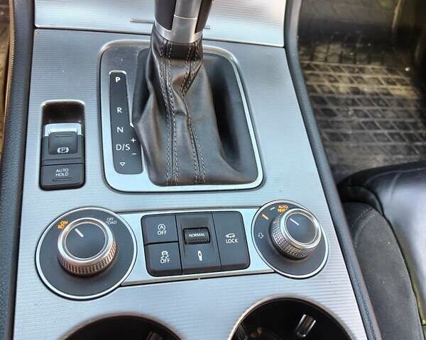 Чорний Фольксваген Туарег, об'ємом двигуна 2.97 л та пробігом 189 тис. км за 31500 $, фото 21 на Automoto.ua