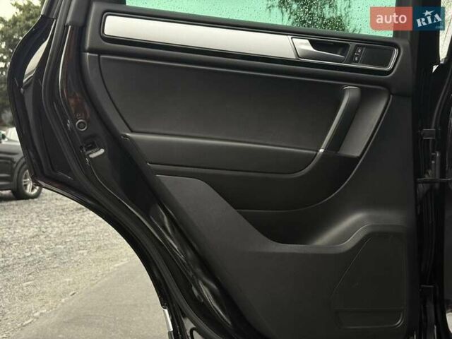 Черный Фольксваген Туарег, объемом двигателя 3.6 л и пробегом 220 тыс. км за 16900 $, фото 47 на Automoto.ua