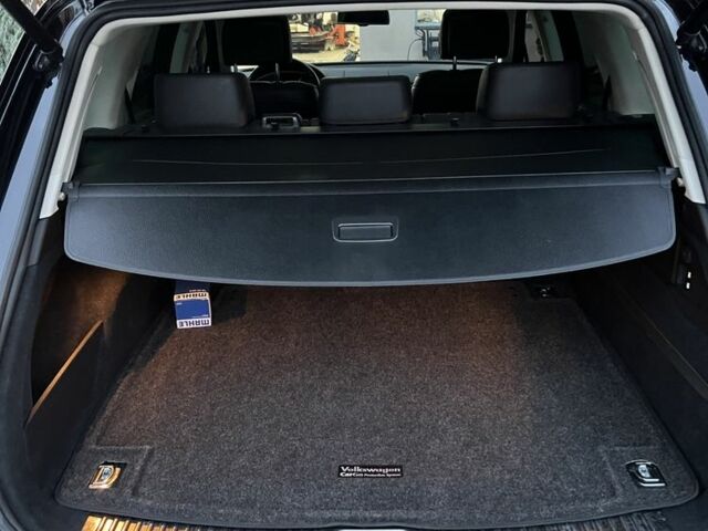 Черный Фольксваген Туарег, объемом двигателя 3 л и пробегом 213 тыс. км за 22500 $, фото 5 на Automoto.ua