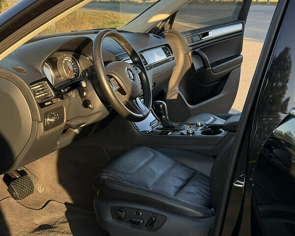 Черный Фольксваген Туарег, объемом двигателя 3 л и пробегом 219 тыс. км за 26900 $, фото 8 на Automoto.ua