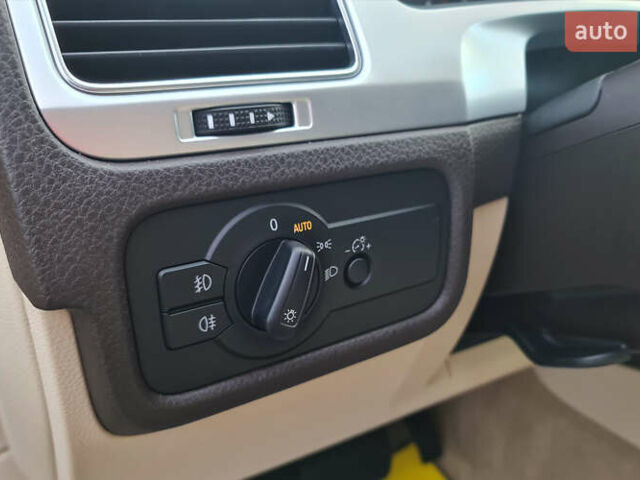 Чорний Фольксваген Туарег, об'ємом двигуна 3 л та пробігом 185 тис. км за 32999 $, фото 9 на Automoto.ua