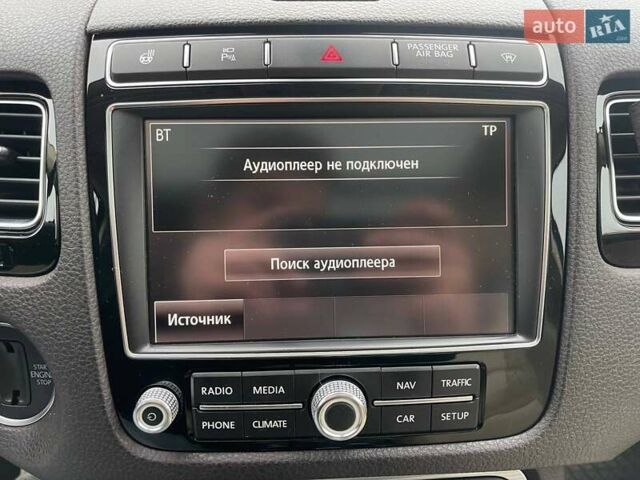 Черный Фольксваген Туарег, объемом двигателя 2.97 л и пробегом 159 тыс. км за 35490 $, фото 19 на Automoto.ua