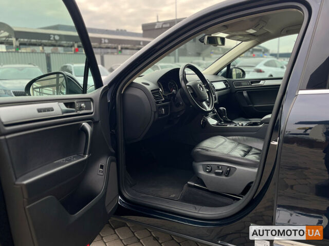 Черный Фольксваген Туарег, объемом двигателя 3 л и пробегом 129 тыс. км за 27500 $, фото 8 на Automoto.ua