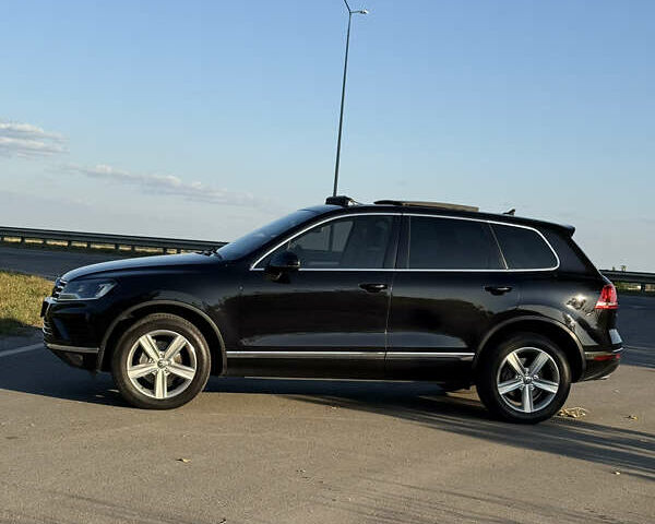 Черный Фольксваген Туарег, объемом двигателя 3 л и пробегом 219 тыс. км за 26900 $, фото 3 на Automoto.ua