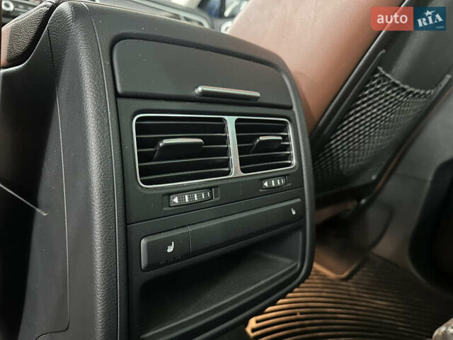 Черный Фольксваген Туарег, объемом двигателя 3 л и пробегом 56 тыс. км за 27000 $, фото 35 на Automoto.ua