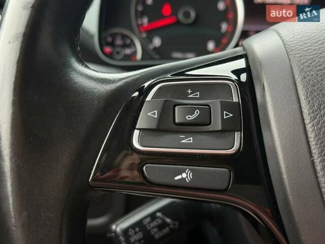 Черный Фольксваген Туарег, объемом двигателя 3.6 л и пробегом 220 тыс. км за 16900 $, фото 30 на Automoto.ua