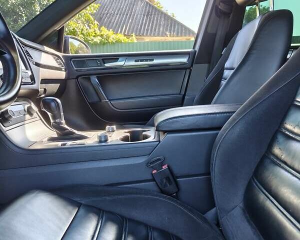 Чорний Фольксваген Туарег, об'ємом двигуна 2.97 л та пробігом 189 тис. км за 31500 $, фото 28 на Automoto.ua