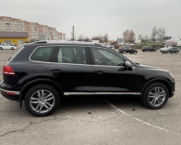 Черный Фольксваген Туарег, объемом двигателя 3 л и пробегом 272 тыс. км за 25000 $, фото 1 на Automoto.ua