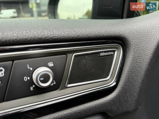 Черный Фольксваген Туарег, объемом двигателя 3 л и пробегом 237 тыс. км за 24900 $, фото 20 на Automoto.ua