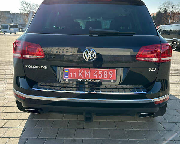 Черный Фольксваген Туарег, объемом двигателя 3 л и пробегом 235 тыс. км за 21500 $, фото 7 на Automoto.ua