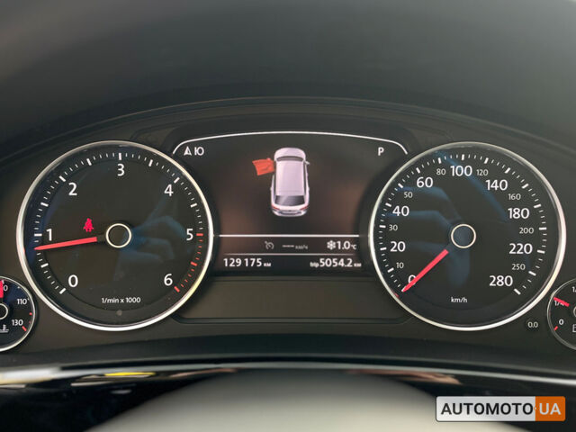 Черный Фольксваген Туарег, объемом двигателя 3 л и пробегом 129 тыс. км за 27500 $, фото 17 на Automoto.ua