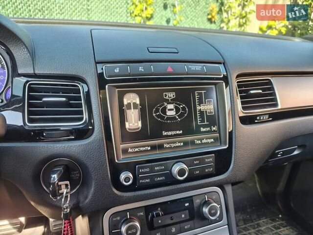 Чорний Фольксваген Туарег, об'ємом двигуна 2.97 л та пробігом 189 тис. км за 31500 $, фото 18 на Automoto.ua