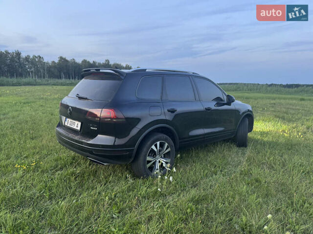 Черный Фольксваген Туарег, объемом двигателя 3 л и пробегом 230 тыс. км за 26000 $, фото 4 на Automoto.ua