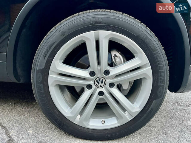 Черный Фольксваген Туарег, объемом двигателя 2.97 л и пробегом 267 тыс. км за 19900 $, фото 23 на Automoto.ua