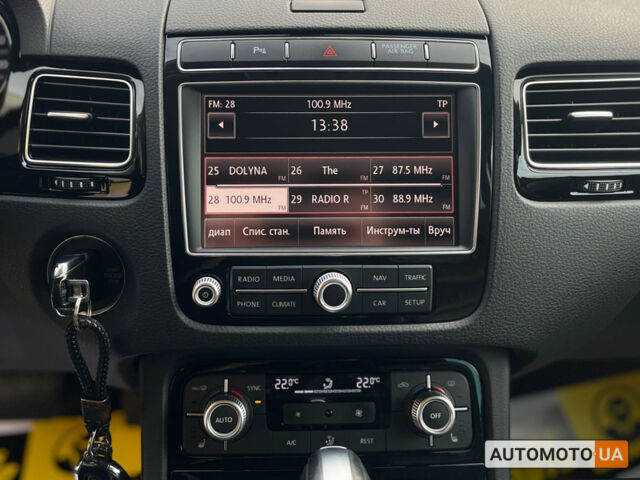 Черный Фольксваген Туарег, объемом двигателя 3 л и пробегом 129 тыс. км за 27500 $, фото 18 на Automoto.ua