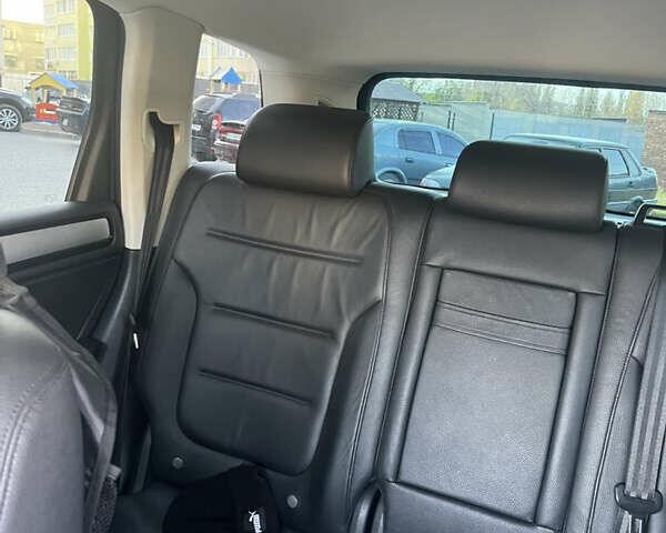 Черный Фольксваген Туарег, объемом двигателя 2.97 л и пробегом 195 тыс. км за 25900 $, фото 14 на Automoto.ua