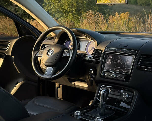 Черный Фольксваген Туарег, объемом двигателя 3 л и пробегом 219 тыс. км за 26900 $, фото 9 на Automoto.ua