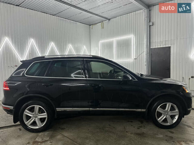 Черный Фольксваген Туарег, объемом двигателя 3 л и пробегом 56 тыс. км за 27000 $, фото 10 на Automoto.ua