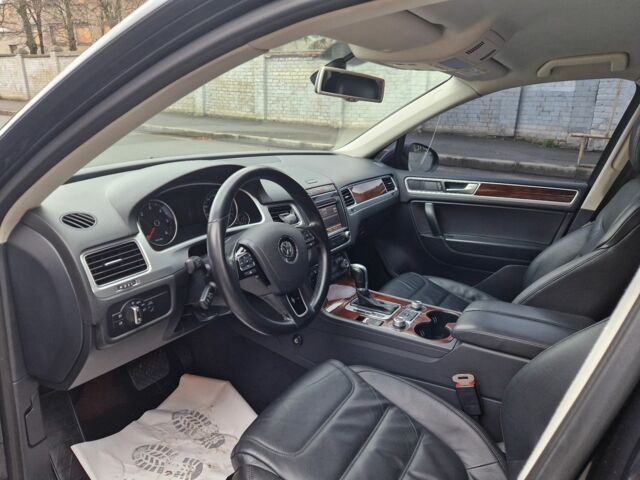 Чорний Фольксваген Туарег, об'ємом двигуна 3 л та пробігом 242 тис. км за 23000 $, фото 11 на Automoto.ua