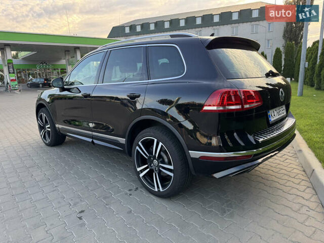 Черный Фольксваген Туарег, объемом двигателя 2.97 л и пробегом 166 тыс. км за 29999 $, фото 3 на Automoto.ua