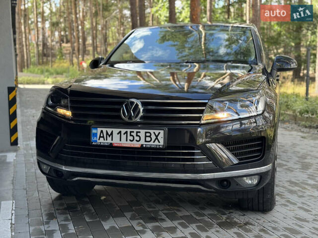 Чорний Фольксваген Туарег, об'ємом двигуна 2.97 л та пробігом 194 тис. км за 22499 $, фото 3 на Automoto.ua