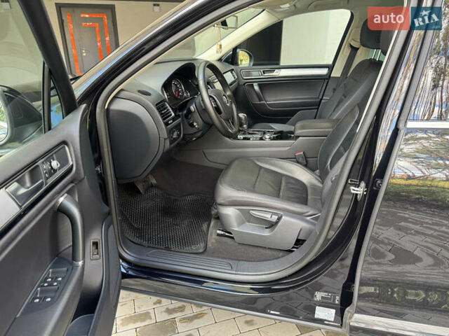 Чорний Фольксваген Туарег, об'ємом двигуна 2.97 л та пробігом 194 тис. км за 22499 $, фото 34 на Automoto.ua