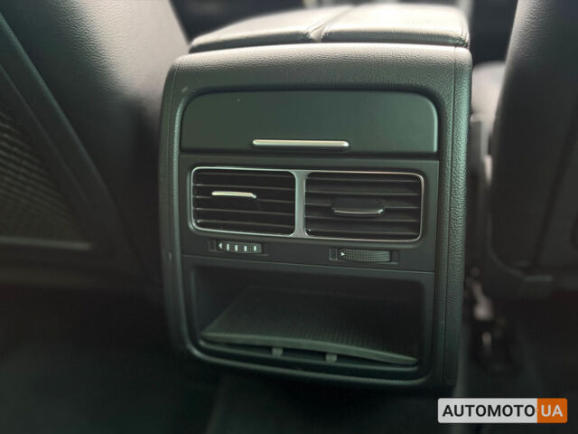 Черный Фольксваген Туарег, объемом двигателя 3 л и пробегом 129 тыс. км за 27500 $, фото 26 на Automoto.ua