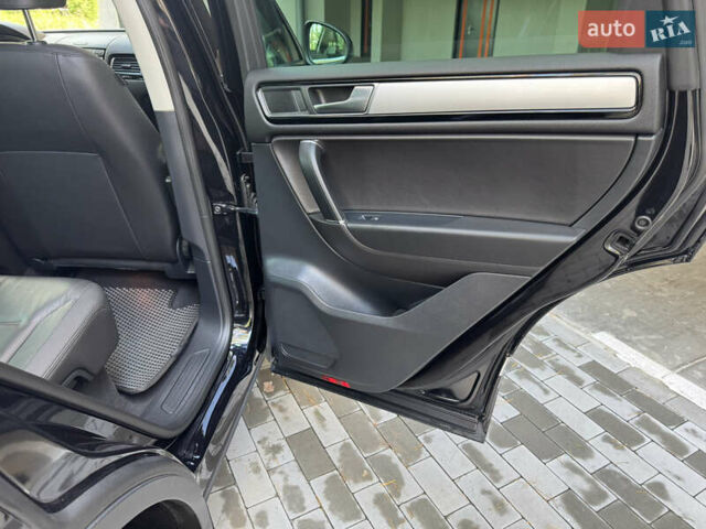 Чорний Фольксваген Туарег, об'ємом двигуна 2.97 л та пробігом 194 тис. км за 22499 $, фото 53 на Automoto.ua