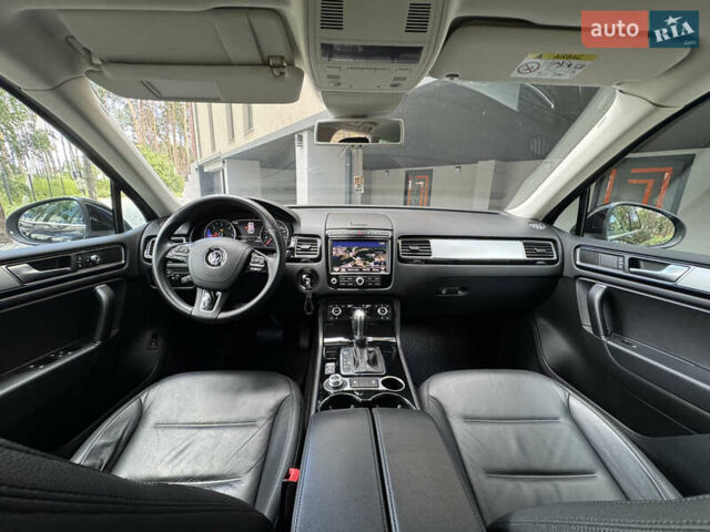 Чорний Фольксваген Туарег, об'ємом двигуна 2.97 л та пробігом 194 тис. км за 22499 $, фото 29 на Automoto.ua