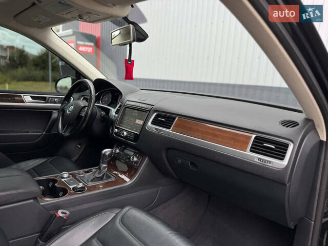 Черный Фольксваген Туарег, объемом двигателя 3.6 л и пробегом 219 тыс. км за 16999 $, фото 23 на Automoto.ua