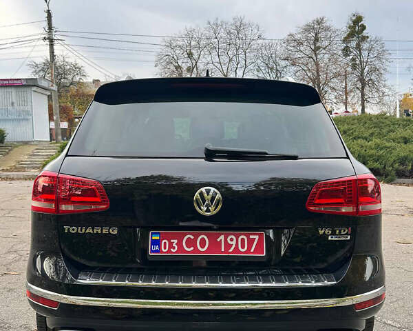 Черный Фольксваген Туарег, объемом двигателя 3 л и пробегом 238 тыс. км за 23700 $, фото 6 на Automoto.ua