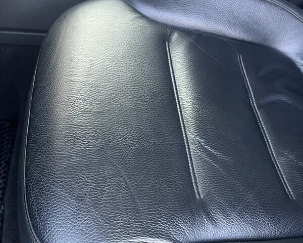 Черный Фольксваген Туарег, объемом двигателя 2.97 л и пробегом 195 тыс. км за 25900 $, фото 26 на Automoto.ua