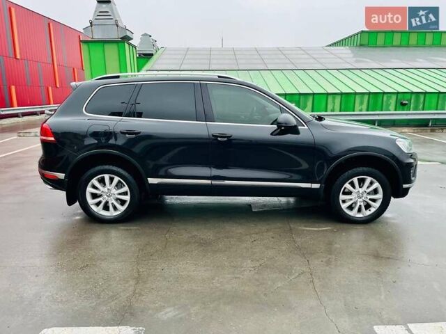 Чорний Фольксваген Туарег, об'ємом двигуна 2.97 л та пробігом 275 тис. км за 23200 $, фото 2 на Automoto.ua