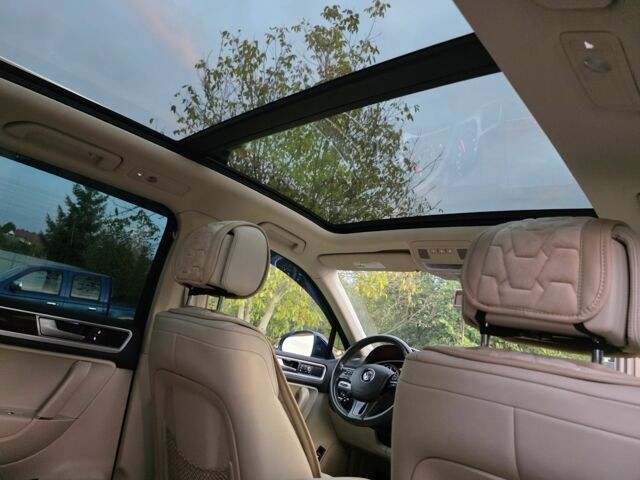 Черный Фольксваген Туарег, объемом двигателя 3 л и пробегом 181 тыс. км за 26000 $, фото 3 на Automoto.ua